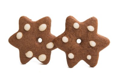 Beyaz arka plan üzerinde izole zencefil Noel kurabiyeleri