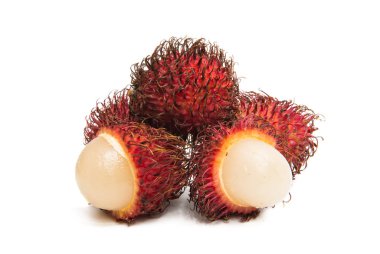Rambutan beyaz arkaplanda izole edildi