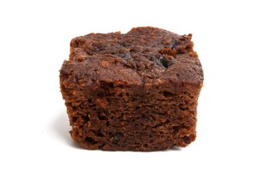 Beyaz arka plan üzerinde izole brownie kek