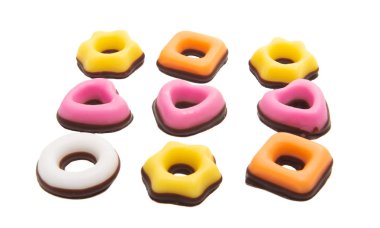 meyve çerezleri üzerinde izole beyaz arka plan sır