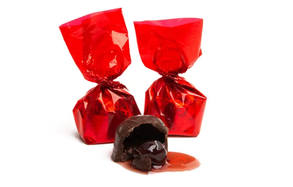 Cereja coberta de chocolate — Fotografia de Stock