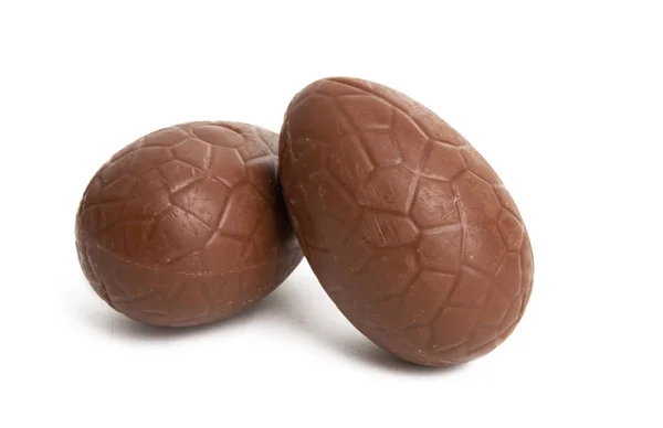 Chocolade-eieren geïsoleerd — Stockfoto