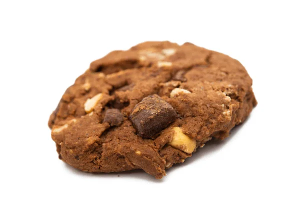Μπισκότα με σοκολάτα και καρύδια απομονωθεί — Φωτογραφία Αρχείου