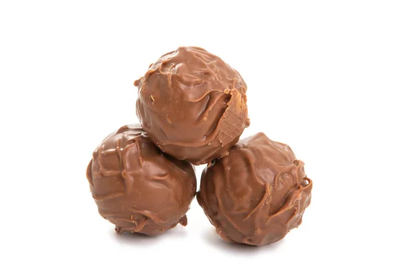 Trufas de chocolate aisladas — Foto de Stock