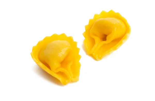 Italienische fettuccine Ravioli isoliert — Stockfoto