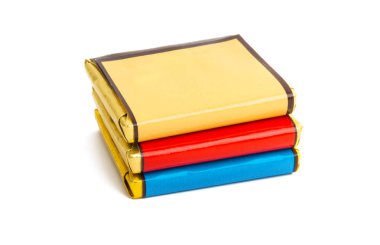 Beyaz, süt ve siyah çikolata 