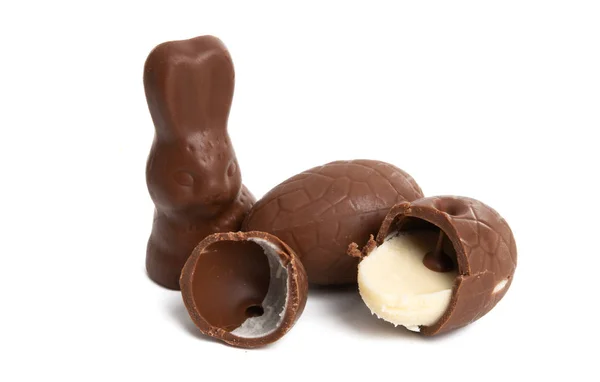 Choklad ägg isolerade — Stockfoto