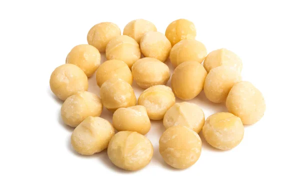 Noci di macadamia isolate — Foto Stock