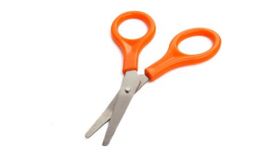 Makas beyaz arkaplanda izole edildi