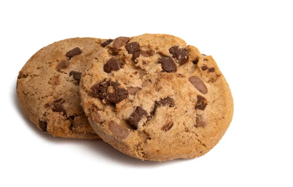 白い背景にチョコレートドロップで隔離されたクッキー — ストック写真