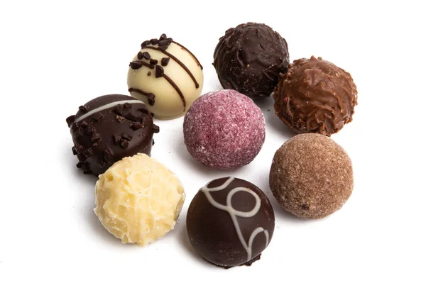 Chocolade Truffels Geïsoleerd Witte Achtergrond — Stockfoto