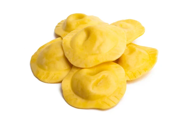 在白色背景上被隔离的Ravioli — 图库照片