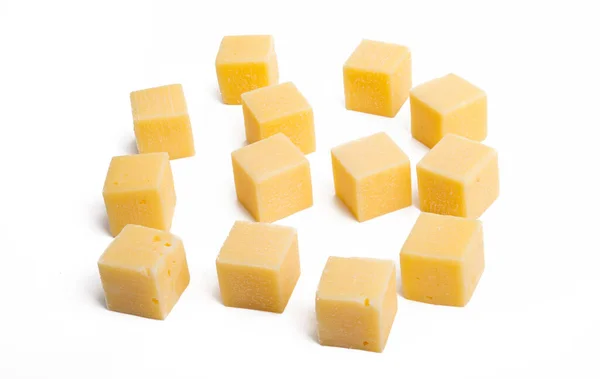 Cubes Fromage Isolés Sur Fond Blanc — Photo