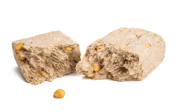 Halva Avec Des Noix Isolées Sur Fond Blanc — Photo