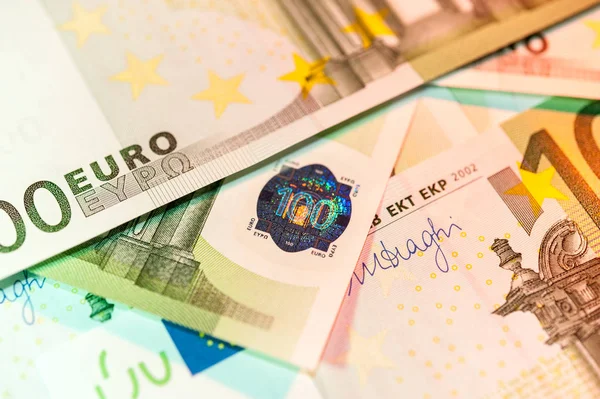Euro rekeningen achtergrond. Close-up van contant geld. — Stockfoto