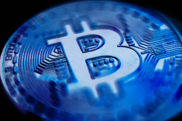 Bitcoin. Economie trends virtuele digitale valuta achtergrond. — Stockfoto