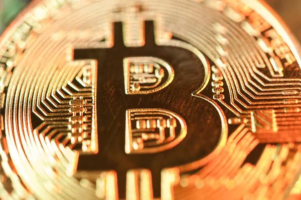 Bitcoin. Wirtschaftstrends virtuelle digitale Währung Hintergrund. — Stockfoto