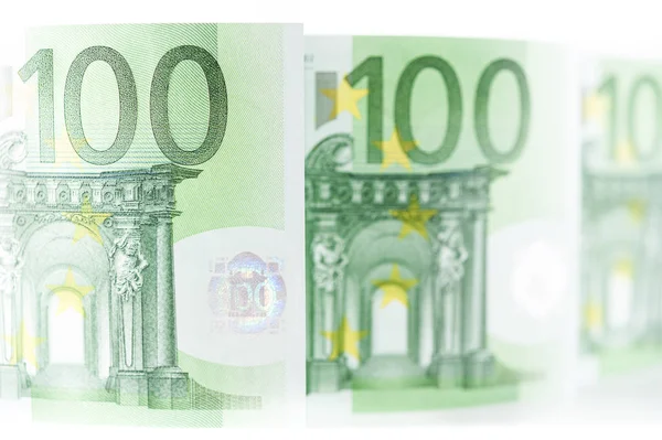 Euro geld, Euro contant geld achtergrond. De post Bankbiljetten van de Europese Unie op een witte achtergrond. Ondiepe scherptediepte. — Stockfoto