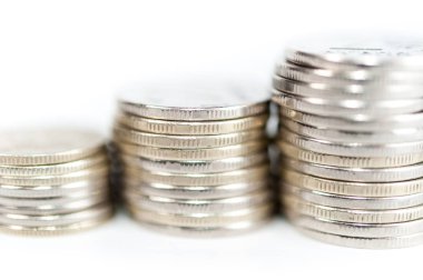 Paralar makro yığını. Finans ve bankacılık kavramı Coin satırlarının. İş fikri için ekonomi eğilimleri arka plan.