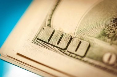 Closeup nakit para dolar faturaları arka plan bakış. Finans ve iş Tema.