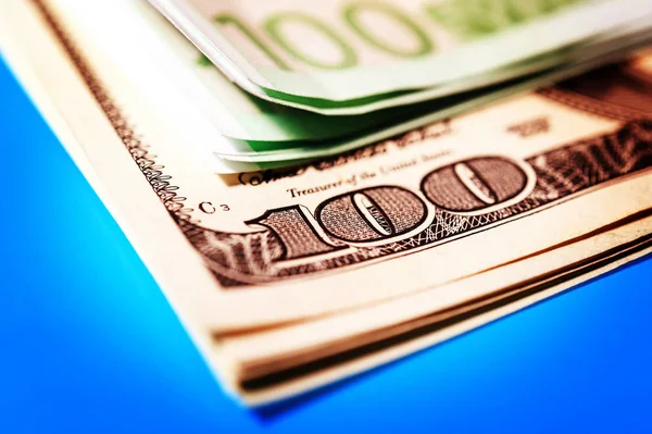 Close-up beeld van cash geld euro en dollar bills achtergrond. Financiën en business thema. — Stockfoto