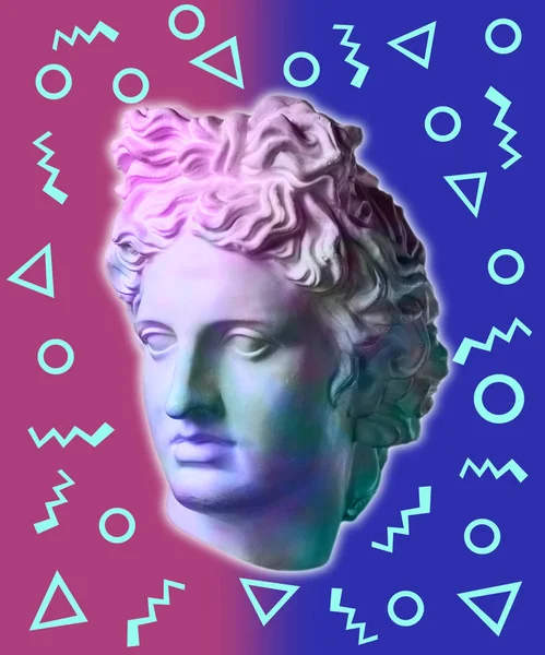 Plakát s moderním koncepčním uměním a starobylá socha krachu Apolla. Koláž současného umění. — Stock fotografie