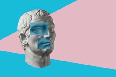 Gerçeküstü bir tarzda antika heykel kafası ile çağdaş sanat kavramı kolaj. Modern sıradışı sanat.