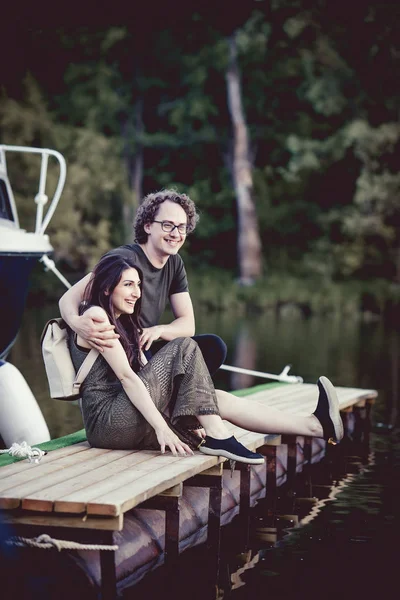 Romantic Couple Sitting Pier — Stock Photo, Image