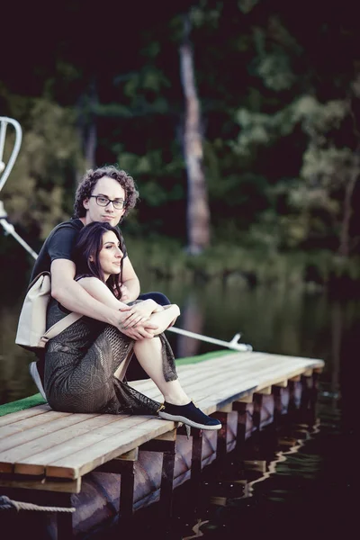 Romantic Couple Sitting Pier — Stock Photo, Image