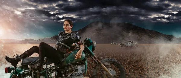 Woman Protective Clothes Laying Back Old Rusty Motorcycle Apocalyptic Desert — Stock Photo, Image