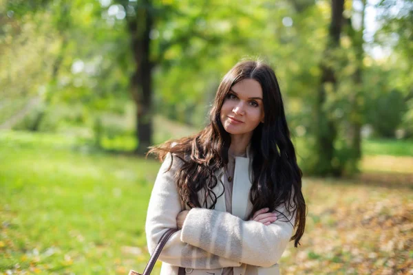 Retrato Mujer Otoño Aire Libre Parque —  Fotos de Stock