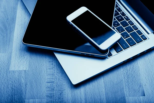 Keyboard Phone Tablet Wooden Desk Blue — Stock Photo, Image