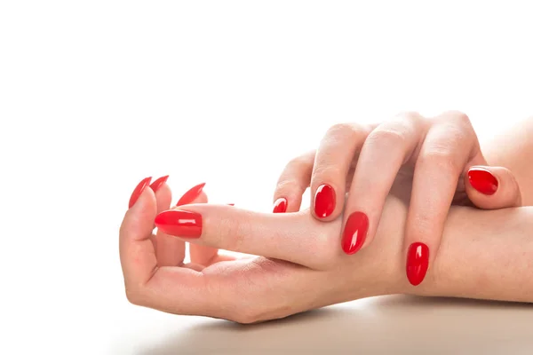 Mani Femminili Con Manicure Rossa Bianco — Foto Stock