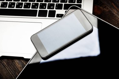 Klavye ile telefon ve tablet pc