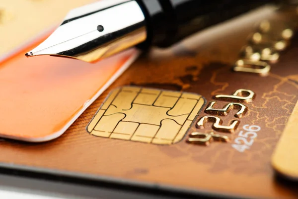 Karta kredytowa i PE — Zdjęcie stockowe