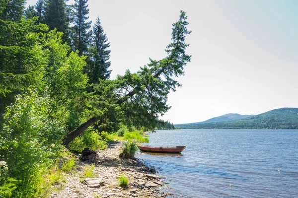 Boat Water Shore — Stock Photo, Image