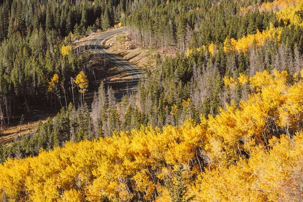 Autostrada Autunno Giornata Sole Nel Parco Nazionale Rocky Mountain Colorado — Foto Stock