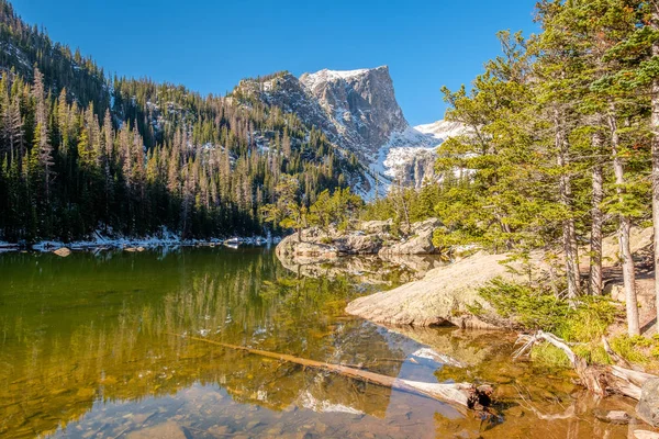 Droom Lake Reflectie Met Bergen Sneeuw Rond Herfst Rocky Mountain — Stockfoto