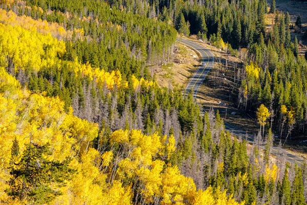 Autostrada Autunno Giornata Sole Nel Parco Nazionale Delle Montagne Rocciose — Foto Stock