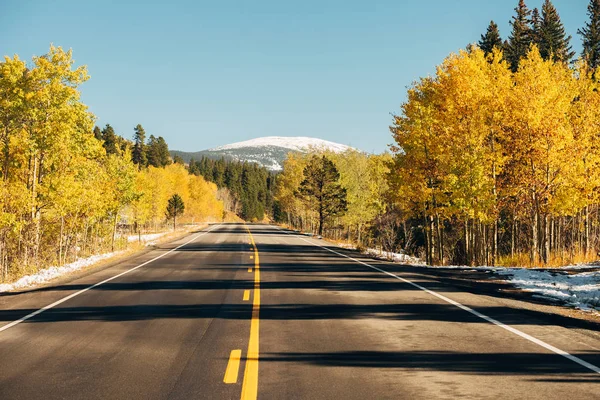 Autostrady Jesienny Słoneczny Dzień Colorado Stany Zjednoczone Ameryki — Zdjęcie stockowe
