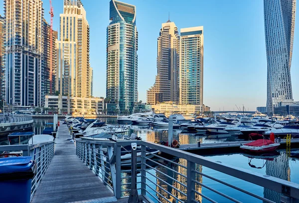 Dubai Marina Linha Horizonte Diurno Emirados Árabes Unidos — Fotografia de Stock