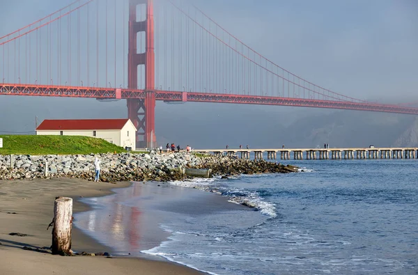 Vista Del Puente Golden Gate Desde Crissy Field East Beach — Foto de Stock