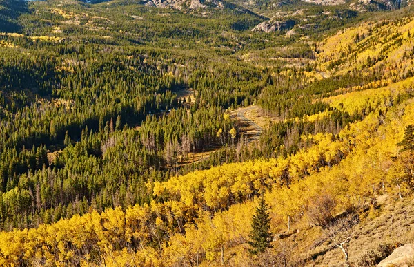 Estrada Outono Dia Ensolarado Rocky Mountains National Park Colorado Eua — Fotografia de Stock