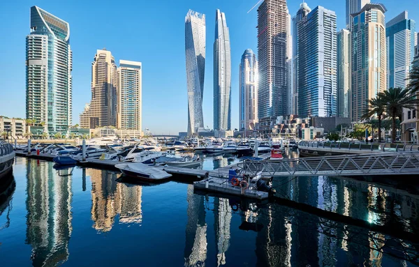 Dubai Marina Denní Mrakodrapy Spojených Arabských Emirátech — Stock fotografie