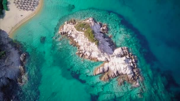 Piękna Plaża Aerial Strzał Sithonia Grecja — Wideo stockowe