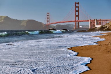 Görünüm Golden Gate Köprüsü Baker plaj, San Francisco, Kaliforniya, ABD