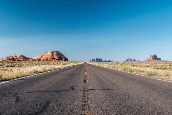 Vista Estrada Vazia Monument Valley Arizona Eua — Fotografia de Stock