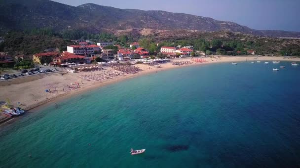 Piękna Plaża Aerial Strzał Sithonia Grecja — Wideo stockowe