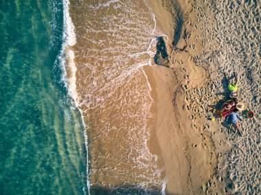 Aile, Sithonia, Yunanistan ile güzel Beach üstten görünüm