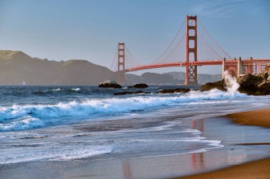 Görünüm Golden Gate Köprüsü Baker plaj, San Francisco, Kaliforniya, ABD